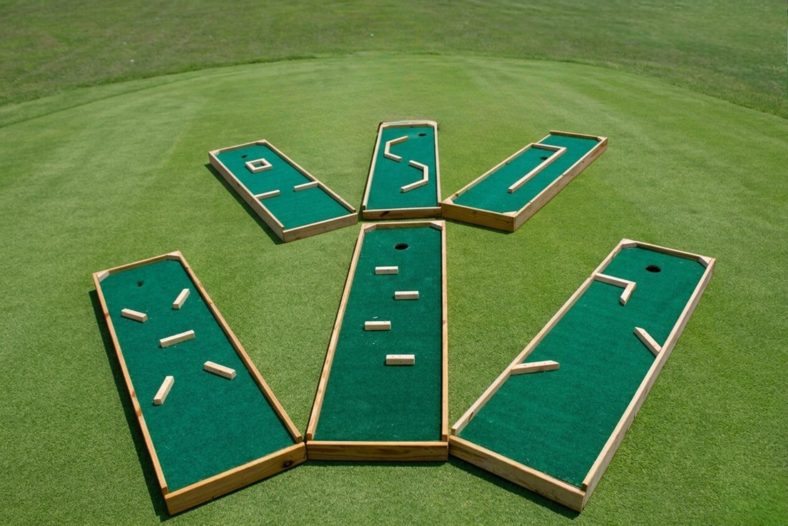 6-Hole Portable Mini Golf setup on grass